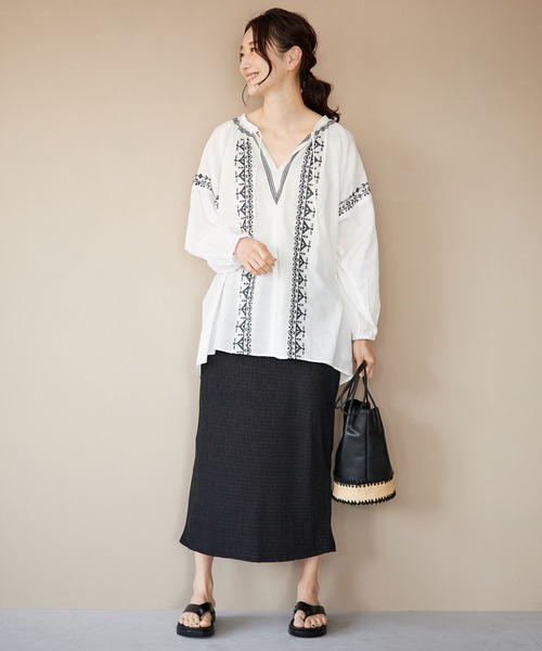 LEPSIM（レプシィム）の「ラフィアフェイクレザーコンビBAG　269160（かごバッグ・レディース・ブラック/アイボリー・ONE SIZE）」の4枚目の写真