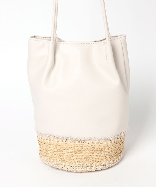 LEPSIM（レプシィム）の「ラフィアフェイクレザーコンビBAG　269160（かごバッグ・レディース・ブラック/アイボリー・ONE SIZE）」の9枚目の写真