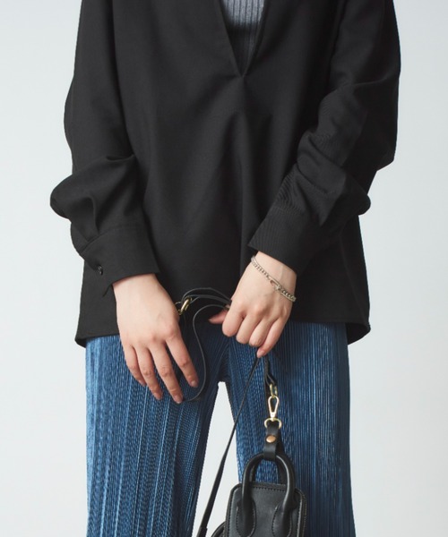 MAISON BREEZE（メゾンブリーズ）の「一枚でモード感漂う【MAISON BREEZE】コンテンポラリーモードシャツ SCCH83（シャツ/ブラウス・レディース・ホワイト/ブラック・4/3）」の7枚目の写真