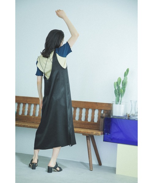 mici（ミチ）の「(mici)キャミソールドレス（ワンピース・レディース・ベージュ/ブラック・ONE SIZE）」の4枚目の写真