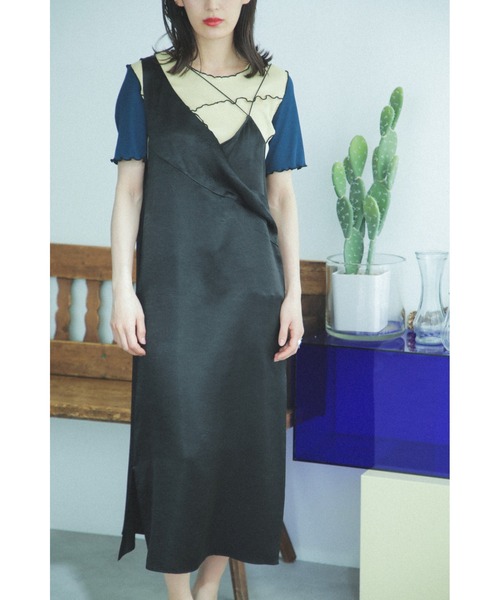 mici（ミチ）の「(mici)キャミソールドレス（ワンピース・レディース・ベージュ/ブラック・ONE SIZE）」の5枚目の写真