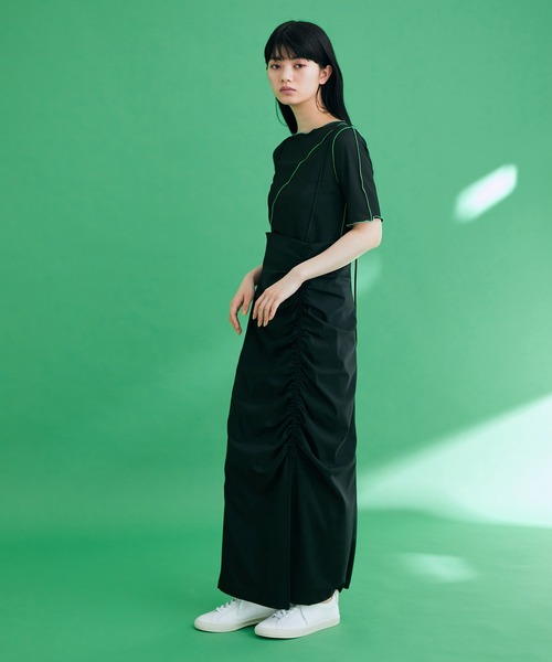ADAM ET ROPE'(アダムエロペ)の「【一部直営店舗・WEB限定】シアーカラーメローTee(Tシャツ/カットソー・レディース・グリーン系その他/オフホワイト/ブラック・FREE)」の16枚目の写真
