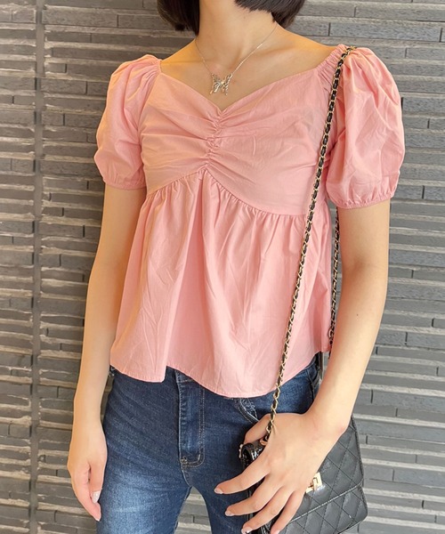 Twinkle;pm(トゥインクルピーエム)の「シャーリングギャザーTOPS(シャツ/ブラウス・レディース・ブラック/ベージュ/ピンク/イエロー・FREE)」の4枚目の写真