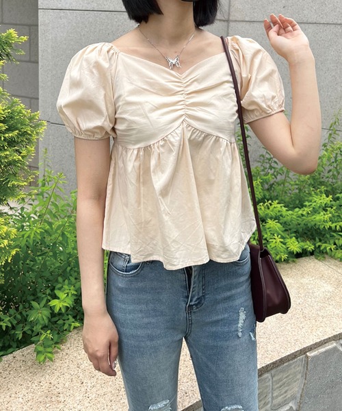 Twinkle;pm(トゥインクルピーエム)の「シャーリングギャザーTOPS(シャツ/ブラウス・レディース・ブラック/ベージュ/ピンク/イエロー・FREE)」の11枚目の写真