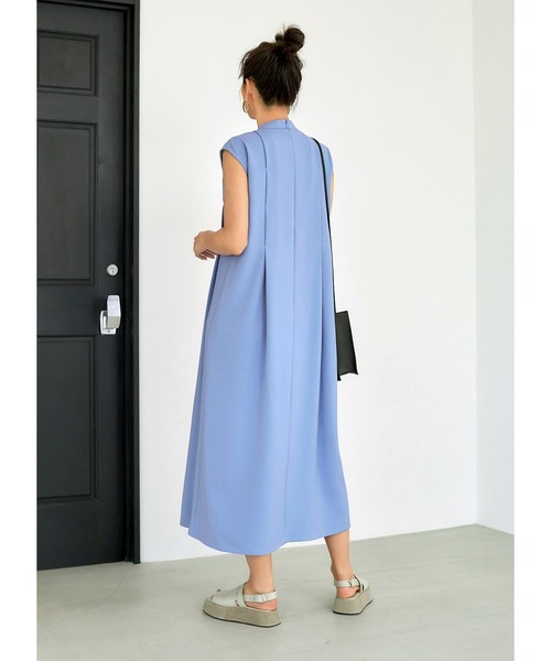 STYLE DELI(スタイルデリ)の「【LUXE】とばし留めタックワンピース(ワンピース・レディース・ライトブルー/マスタード・01/02)」の7枚目の写真