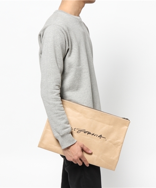 And A（アンドエー）の「転写クラッチ (MATATABI)（クラッチバッグ・メンズ・ベージュ・FREE）」の9枚目の写真