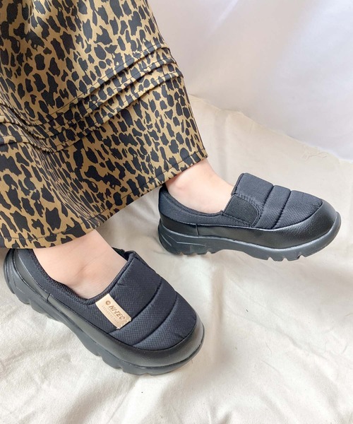 HI-TEC(ハイテック)の「【KIDS】【HI-TEC/ハイテック】SLIP ON(スリッポン・キッズ・ブラック/ベージュ・15 /18/17/19/14/16)」の2枚目の写真