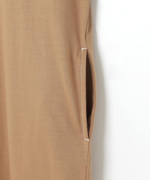 andme(アンドミー)の「配色ステッチオーバーサイズ半袖Tシャツワンピース(ワンピース・レディース・チャコールグレー/ブラック/パープル/ネイビー/グリーン/グレイッシュベージュ/ブラウン/カーキ/ブルー・M/L)」の16枚目の写真