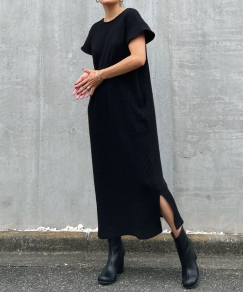 Vicente（ヴィセンテ）の「Comfy waffle maxi（ワンピース・レディース・ブラック/ベージュ/イエロー・FREE）」の2枚目の写真