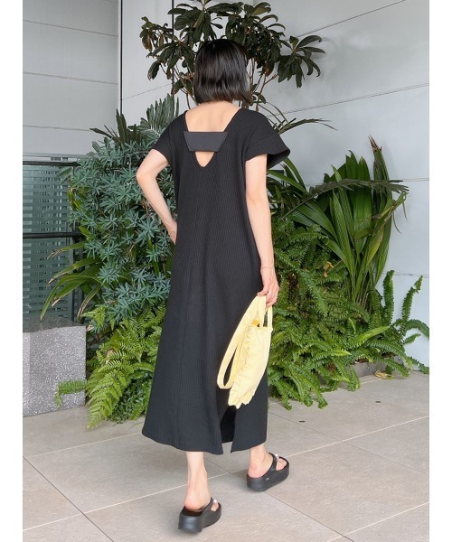 Vicente（ヴィセンテ）の「Comfy waffle maxi（ワンピース・レディース・ブラック/ベージュ/イエロー・FREE）」の4枚目の写真