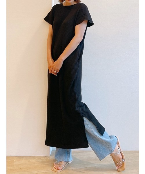 Vicente（ヴィセンテ）の「Comfy waffle maxi（ワンピース・レディース・ブラック/ベージュ/イエロー・FREE）」の6枚目の写真