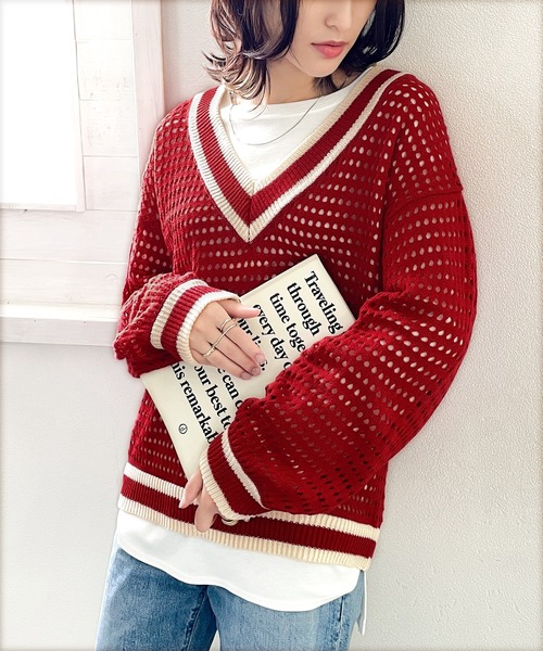 classicalelf（クラシカルエルフ）の「スタイリッシュをプラス。ライン入りＶネックメッシュニット（ニット/セーター・レディース・レッド/グリーン/グレイッシュベージュ/ネイビー×ホワイト/ブラック・SMALL/MEDIUM/LARGE/X-LARGE）」の13枚目の写真