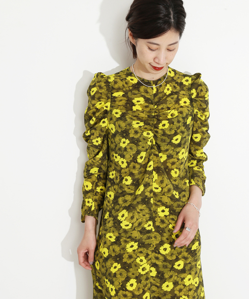 VERMEIL par iena トーンフラワーギャザーワンピース VERMEIL par iena（ヴェルメイユパーイエナ）の「トーンフラワー