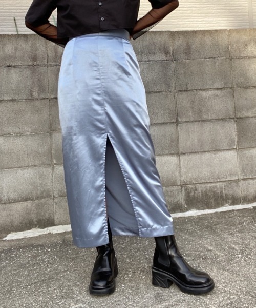 AMAIL(アマイル)の「Shiny slit midi skirt(スカート・レディース・グリーン/ブルー・FREE)」の6枚目の写真