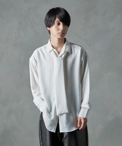 NILWAY（ニルウェイ）の「ナチュラルストレッチポリエステルネクタイ付きシャツ/2WAY（シャツ/ブラウス・メンズ・グレイッシュベージュ/ホワイト/グリーン/ブラック/ブルー・LARGE/MEDIUM）」の18枚目の写真