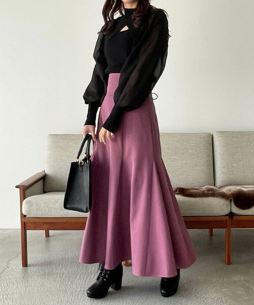 MAJESTIC LEGON（マジェスティックレゴン）の「デコルテオープンレディニット（ニット/セーター・レディース・アイボリー/ベージュ/ブラック・MEDIUM）」の19枚目の写真