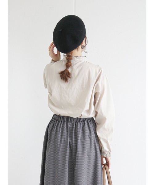 ehka sopo（エヘカソポ）の「配色フリル衿ブラウス（シャツ/ブラウス・レディース・ベージュ/オフホワイト/キナリ・ﾌﾘ-）」の8枚目の写真