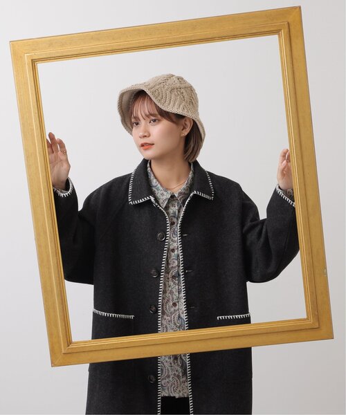 DOUBLE NAME(ダブルネーム)の「ブランケットステッチステンカラーコート(その他アウター・レディース・チャコールグレー/グレイッシュベージュ/テラコッタ・FREE)」の4枚目の写真