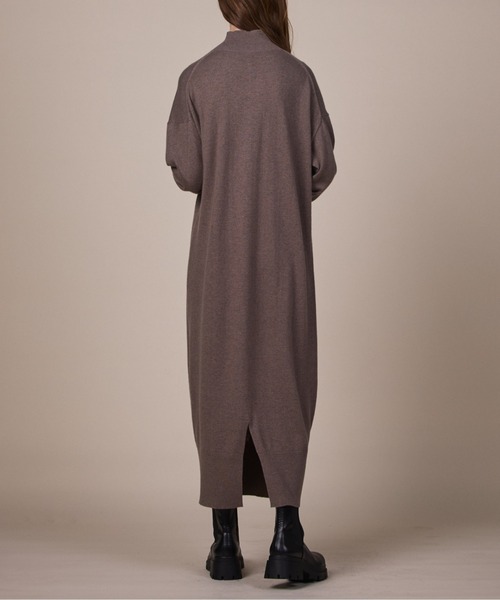 ReNorm（リノーム）の「ハイネックニットワンピース（ワンピース・レディース・モカ/ブラック/オフホワイト・S/M）」の13枚目の写真