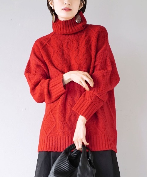 MIMIMEMETE(ミミメメット)の「ケーブル編み タートルネックニット(ニット/セーター・レディース・レッド/ライトブルー/オフホワイト/パープル・フリー)」の4枚目の写真