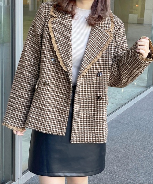 apres jour（アプレジュール）の「フリルテーラードジャケット