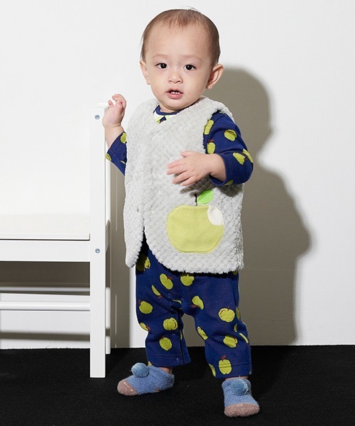 baby cheer（ベイビーチアー）の「りんごジャガードリバーシブルベスト（ベスト・キッズ・キナリ/ライトグレー・70-90cm）」の21枚目の写真
