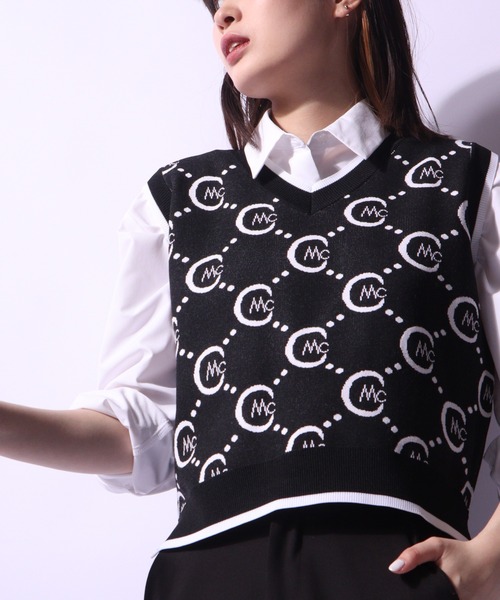 CECIL McBEE(セシルマクビー)の「CECIL McBEE green オールオーバーベスト GOLF(ベスト・レディース・ブラック/ホワイト・1/2)」の1枚目の写真