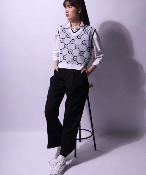 CECIL McBEE(セシルマクビー)の「CECIL McBEE green オールオーバーベスト GOLF(ベスト・レディース・ブラック/ホワイト・1/2)」の12枚目の写真