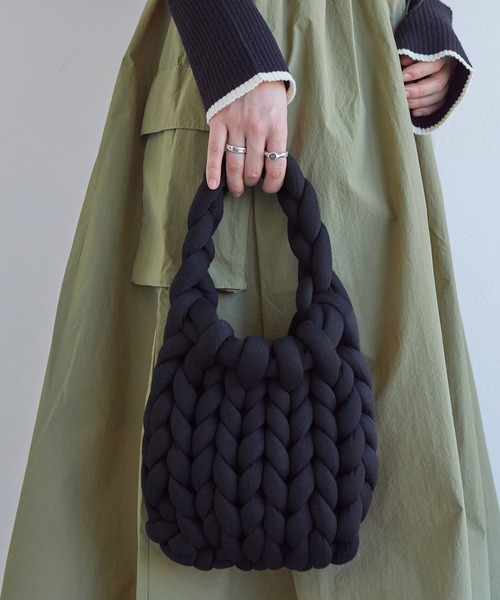 w closet（ダブルクローゼット）の「チャンキーニットバッグ