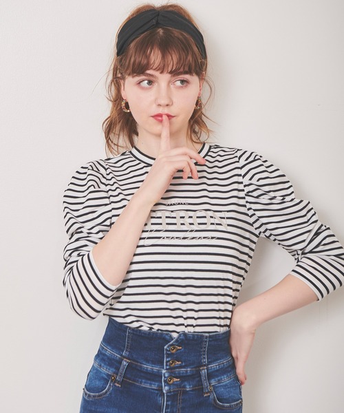 31 Sons de mode(トランテアン ソン ドゥ モード)の「ロゴロングスリーブTシャツ(Tシャツ/カットソー・レディース・オフホワイト/ブラック×ホワイト・36)」の7枚目の写真