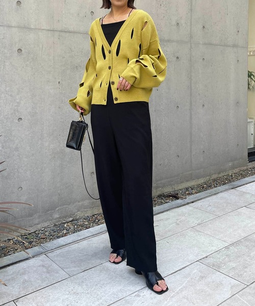 CAPRICIEUX LE'MAGE（カプリシューレマージュ）の「スリットホールカーディガン（カーディガン/ボレロ・レディース・アイボリー/ブラック/グリーン系その他・FREE）」の20枚目の写真