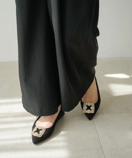 rectangle(レクタングル)の「パール&ビジューバックル付マルチウェイパンプス(パンプス・レディース・ブラック/ベージュ/ブルー/ピンク・SMALL/MEDIUM/LARGE)」の5枚目の写真