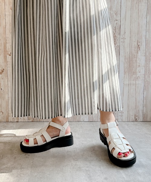 Noubel Voug Relax（ヌーベルヴォーグリラックス）の「グルカデザイン厚底サンダル（サンダル・レディース・ブラック/ホワイト・L/LL/M/S）」の6枚目の写真