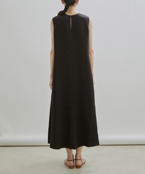 SALON adam et rope'（サロン アダム エ ロペ）の「【セットアップ対応・手洗い可能】麻ツイルノースリーブフレアワンピース（ワンピース・レディース・ブラック/ピンク/カーキ・FREE）」の16枚目の写真