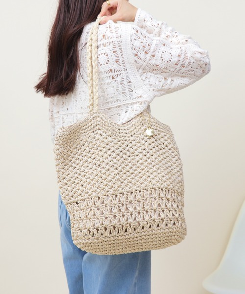 Bermosa（ベルモサ）の「かご編み トートバッグ かごバッグ（かごバッグ・レディース・ブラック/ベージュ/グレー/アイボリー・FREE）」の2枚目の写真