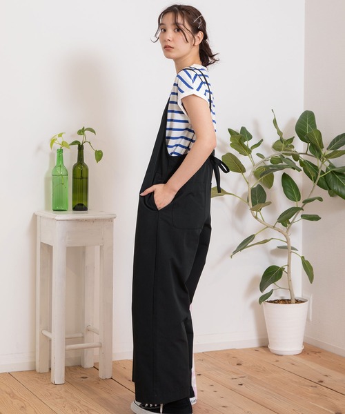 POU DOU DOU（プードゥドゥ）の「ダブルストラップオールインワン（つなぎ/オールインワン・レディース・ブラック/ブルー/ベージュ・3）」の4枚目の写真