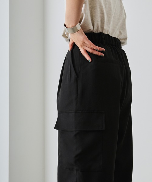 forksy.(フォルクシー)の「【forksy.】スラックスワイドカーゴパンツ(カーゴパンツ・レディース・グレー/ブラック・S/M/L)」の6枚目の写真