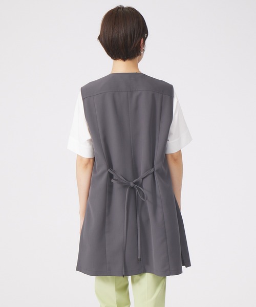 qualite（カリテ）の「《セットアップ対応》ドライクロスドレープジレ（ベスト・レディース・チャコールグレー/カーキ・フリー）」の8枚目の写真