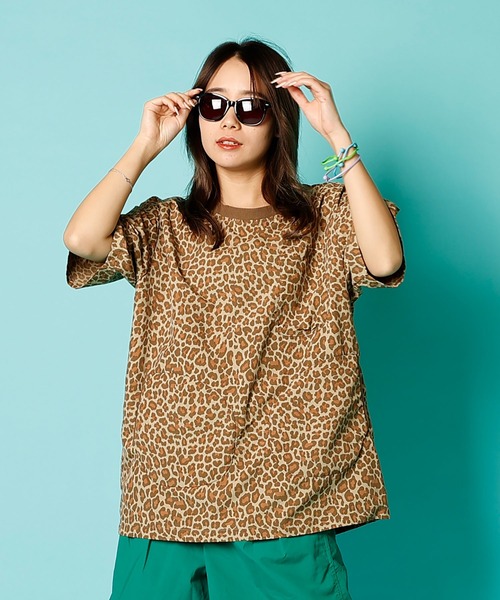 BURLAP OUTFITTER(バーラップアウトフィッター)の「S/S POCKET TEE PRINTED / ショートスリーブ ポケット ティー プリンテッド(Tシャツ/カットソー・メンズ・ネイビー×ホワイト/グレー×ホワイト/ホワイト×ブルー/ホワイト×グレー/レオパード・LARGE/X-LARGE/MEDIUM)」の5枚目の写真