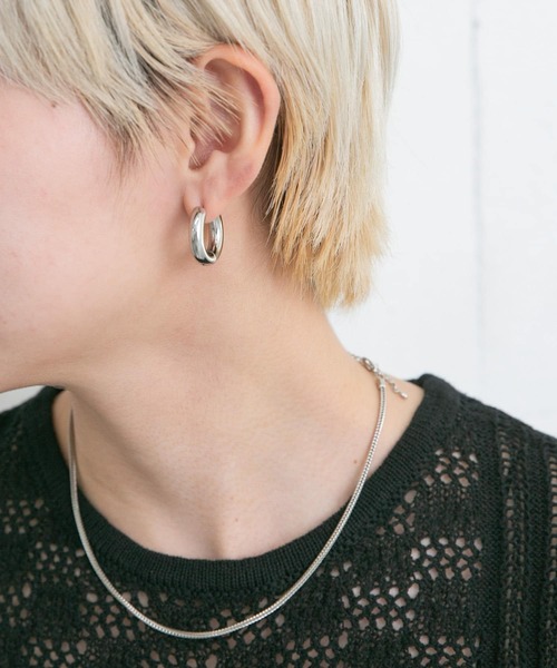 KBF(ケイビーエフ)の「ラウンドフープピアス22mm(ピアス(両耳用)・レディース・その他1/シルバー/ゴールド・ONE)」の19枚目の写真