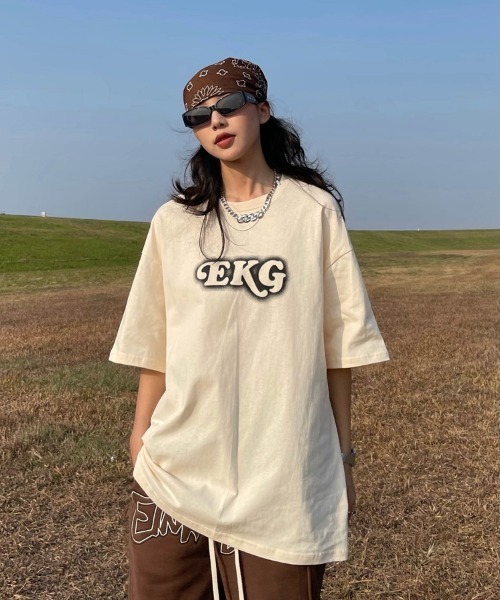 MGV(エムジーヴィー)の「ハートバックロゴTシャツ(Tシャツ/カットソー・レディース・ベージュ/ブラウン/ブラック・MEDIUM/LARGE/X-LARGE)」の22枚目の写真
