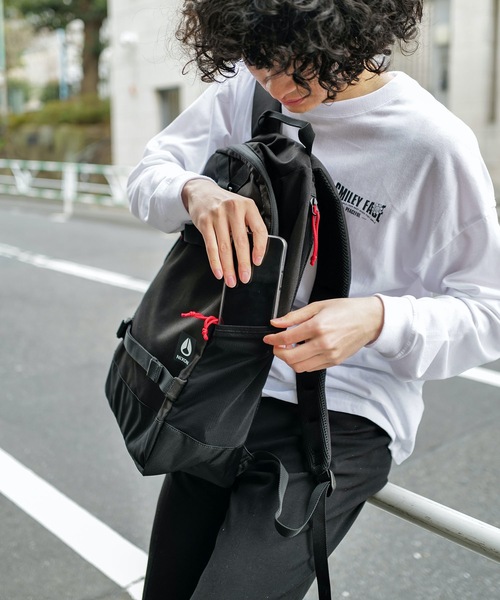 ニクソン 限定500個 Nixon - メルカリ｜その他