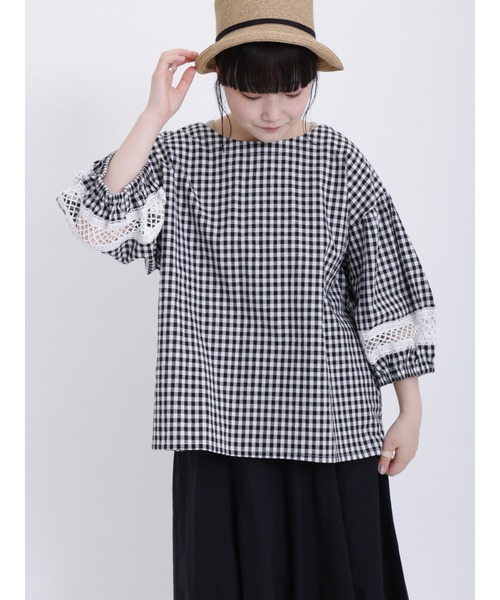 Samansa Mos2(サマンサ モスモス)の「袖レース切替Tブラウス(シャツ/ブラウス・レディース・イエロー/パープル/ブラウン/ブラック/オフホワイト/グリーン・F)」の3枚目の写真