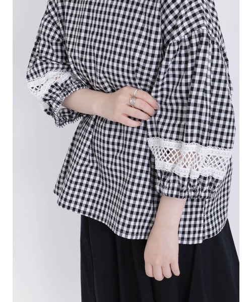 Samansa Mos2(サマンサ モスモス)の「袖レース切替Tブラウス(シャツ/ブラウス・レディース・イエロー/パープル/ブラウン/ブラック/オフホワイト/グリーン・F)」の17枚目の写真