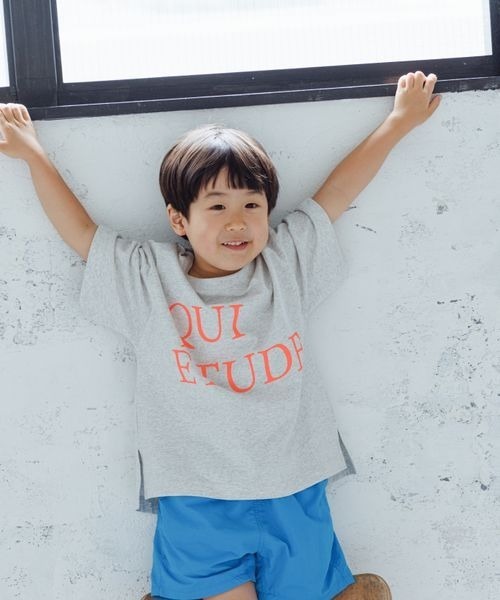 LOWRYS FARM（ローリーズファーム）の「ロゴプリントＴシャツ　904524（Tシャツ/カットソー・キッズ・グレー/ブルー/ホワイト×ブルー/ホワイト×ブラック・110cm/120cm/130cm/140cm/150cm）」の3枚目の写真