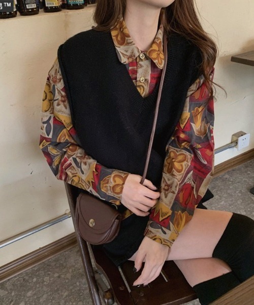 Sibra（シブラ）の「ルーズシルエット レトロプリントシャツ（シャツ/ブラウス・レディース・レッド・M）」の5枚目の写真