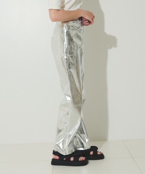 Solace（ソレイス）の「メタリックストレートパンツ（その他パンツ・レディース・シルバー・SMALL/MEDIUM/LARGE）」の8枚目の写真