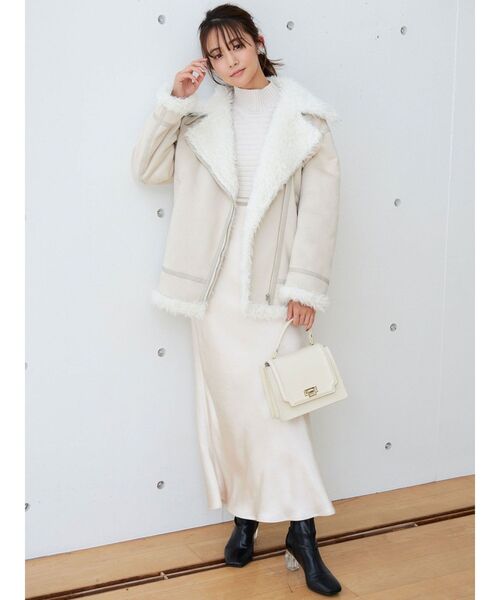 MERCURYDUO（マーキュリーデュオ）の「2WAYクロップドニットセット（ニット/セーター・レディース・チャコールグレー/アイボリー/ダークブラウン・FREE）」の10枚目の写真