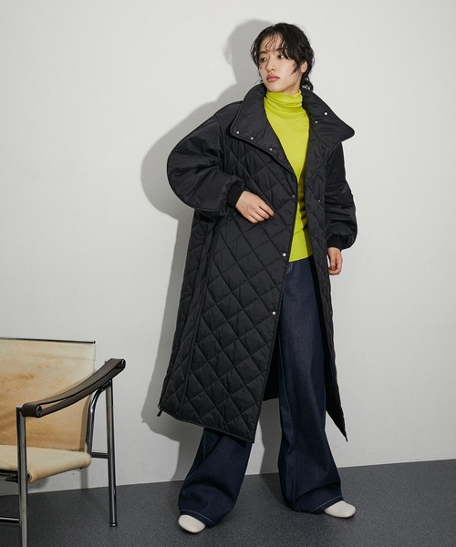 ADAM ET ROPE'（アダムエロペ）の「スタンドネックキルティングコート（その他アウター・レディース・ブラック/オフホワイト・FREE）」の20枚目の写真