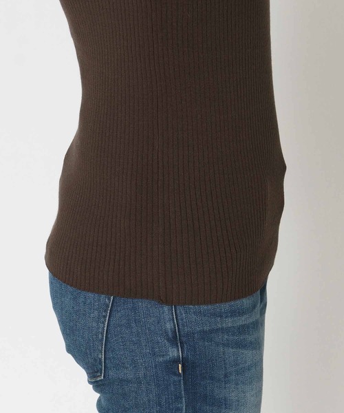 TITE IN THE STORE（ティテ　インザ　ストア）の「ゴールドボタンハイネックニットプルオーバー（ニット/セーター・レディース・オフホワイト/ブラウン/ブラック・38）」の17枚目の写真